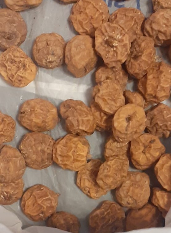 Tigernuts after washing and drying.