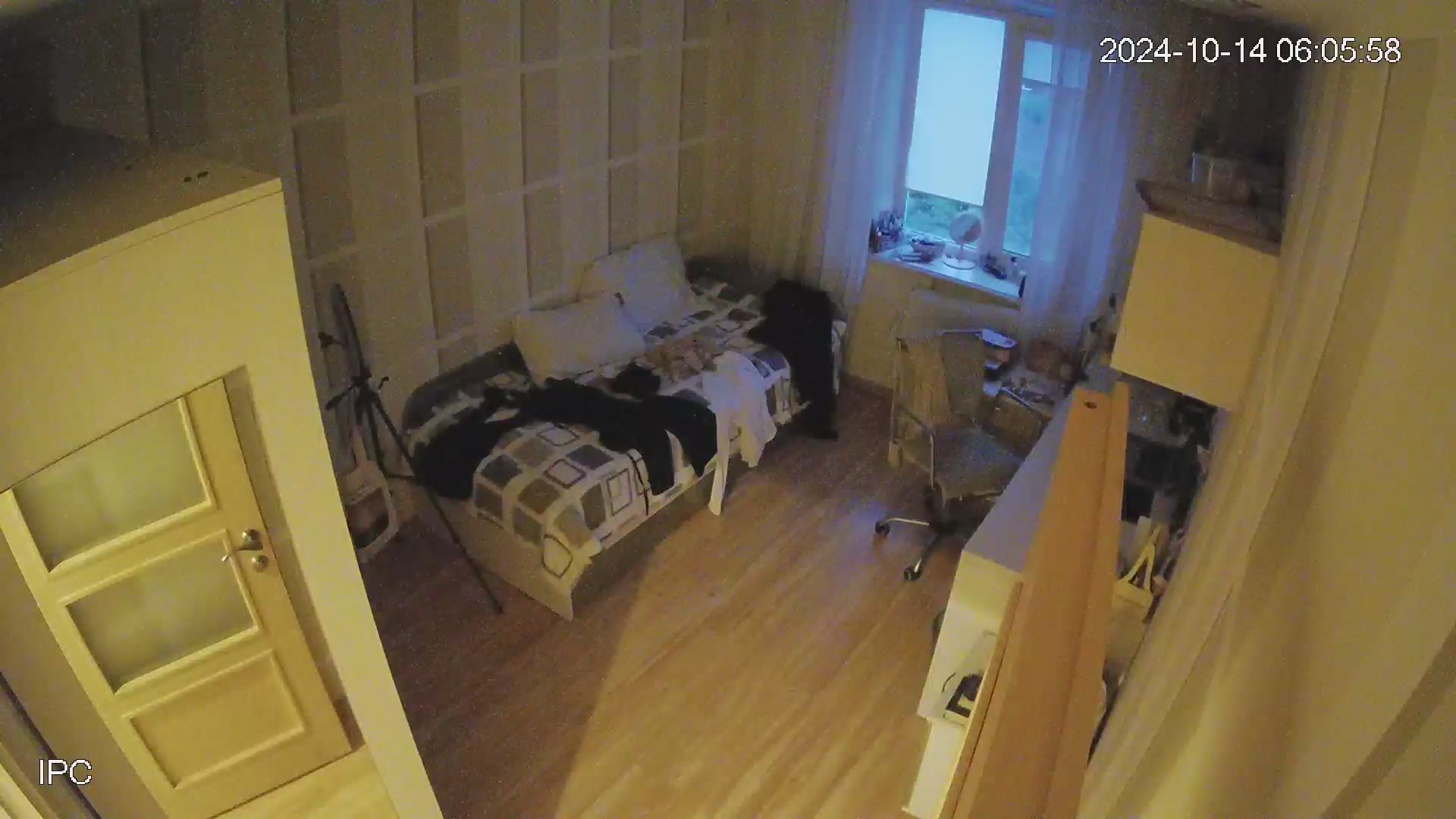 Hidden Voyeur 2 — 1_5021911654972000012 — screenshot 2