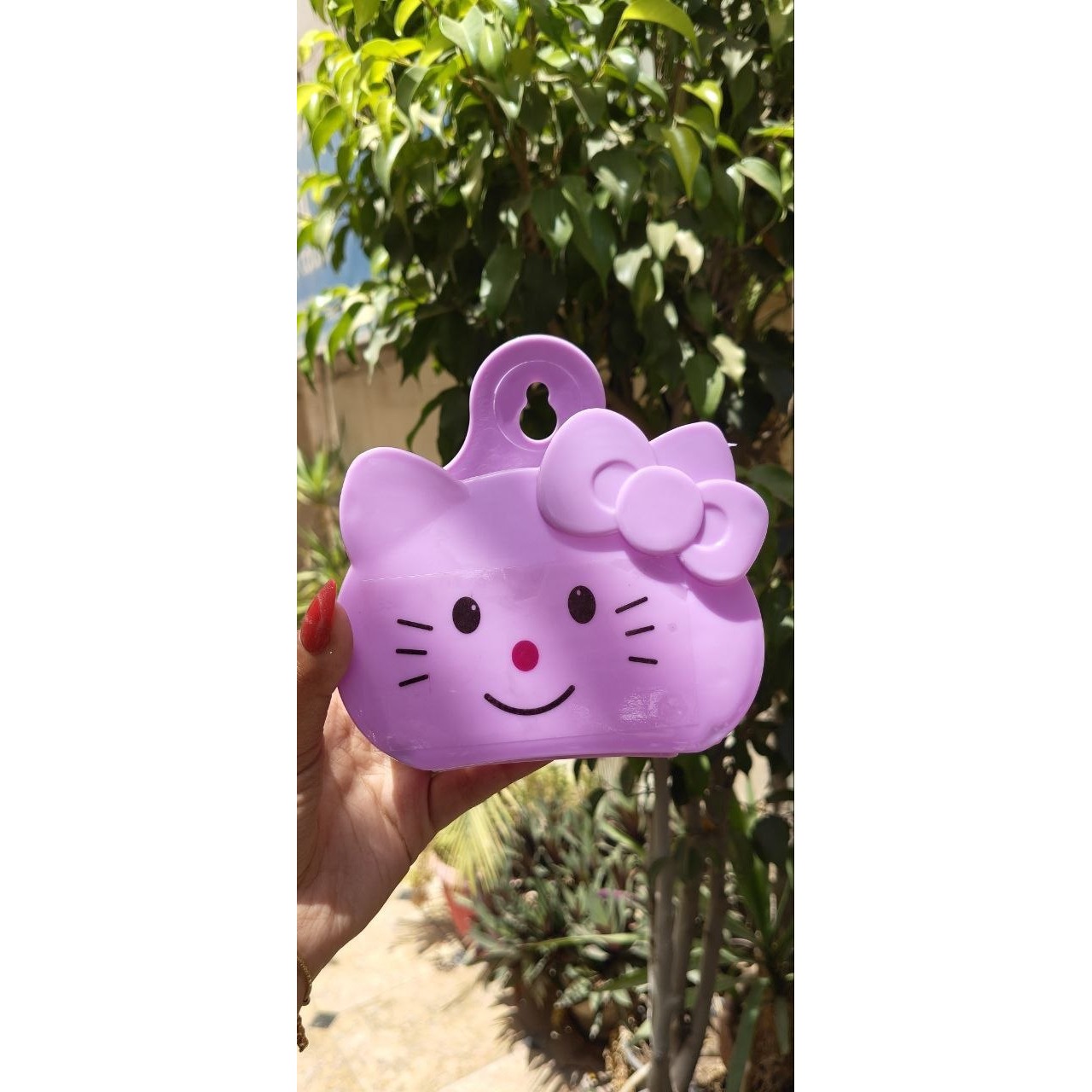 حامل فرش اسنان كيتي