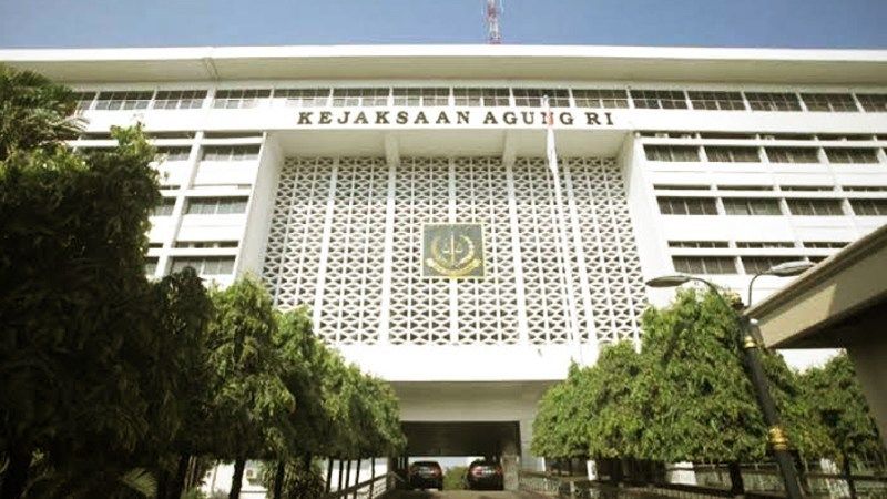 Attorney General's Office Recalls Karo District Prosecutor and Team to Jakarta: A Firm Move Amidst Amsal Sitepu Acquittal Controversy