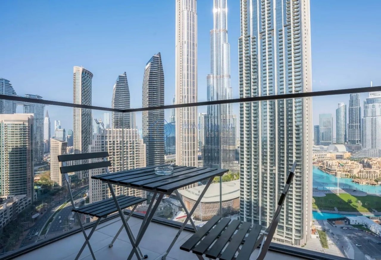 Burj Crown
