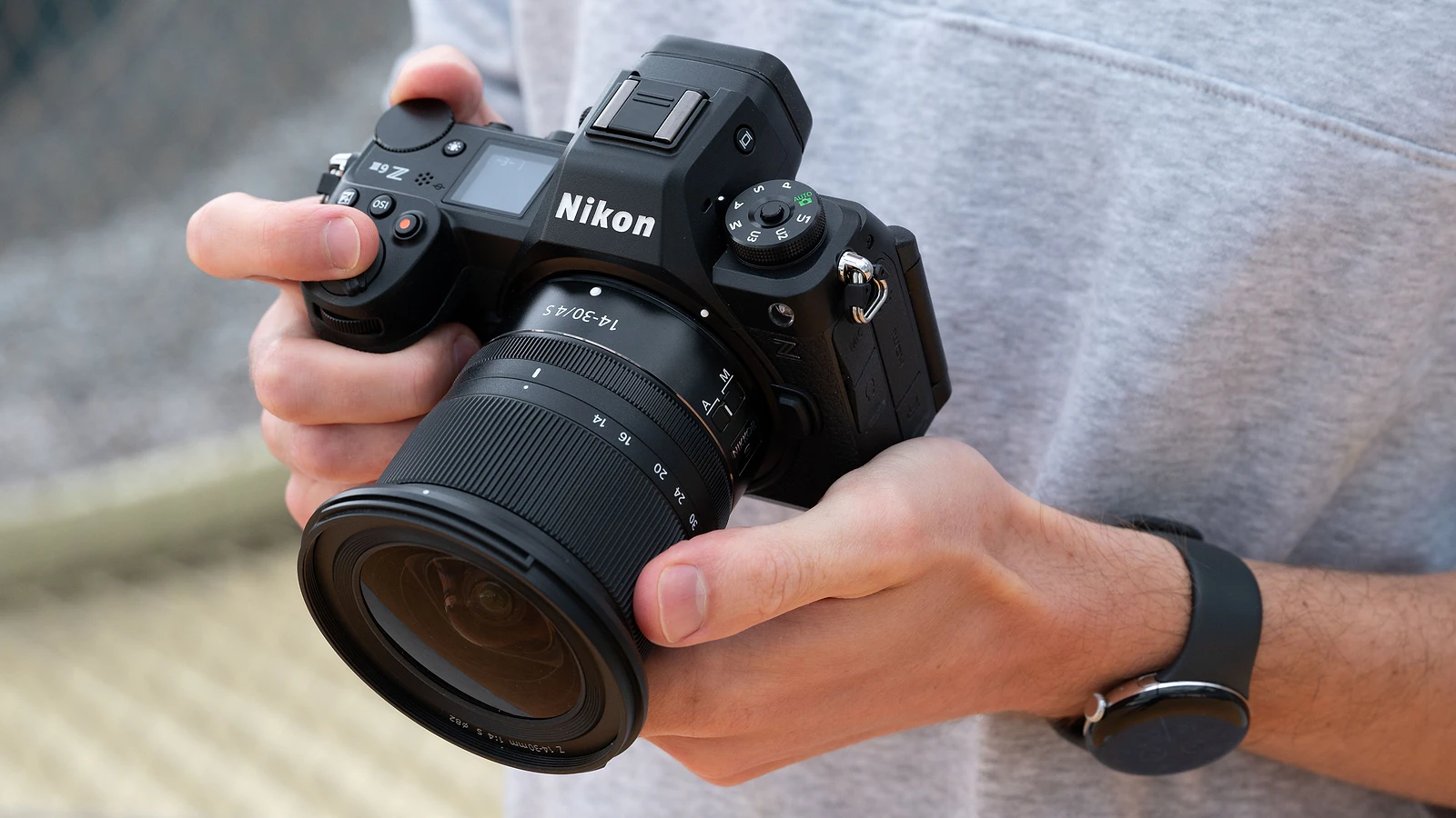 Giảm SỐC 700 USD cho Nikon Z6 III: Cơ hội vàng sở hữu Full-frame đa năng - Hình 1