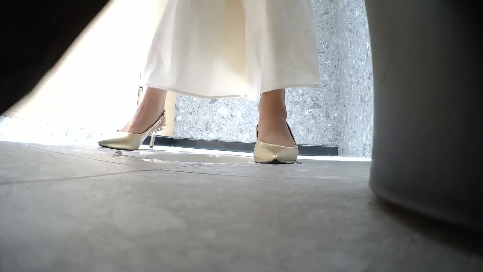 Toilet Spy — 0427(10) — screenshot 2