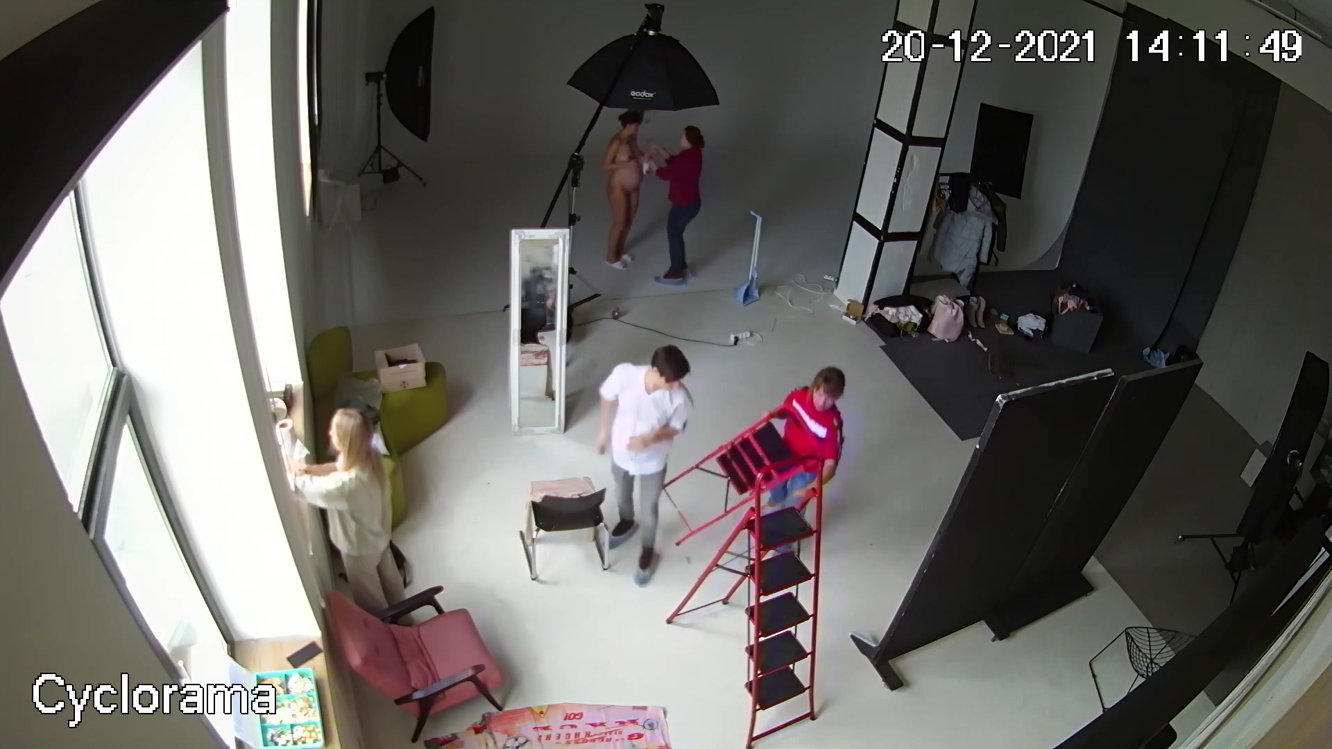 Hidden Voyeur 2 — 4_5773792091553404222 — screenshot 2
