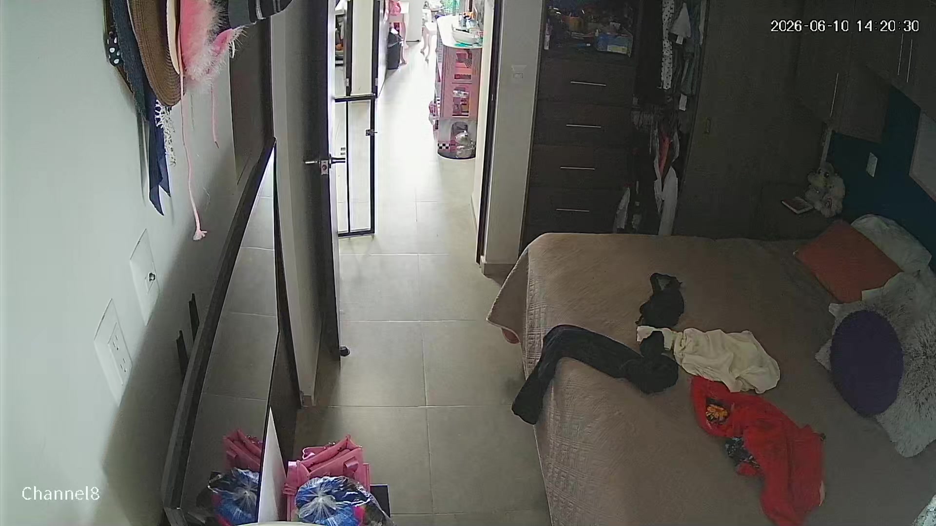 Hidden Voyeur 2 — 1_5091381982185654319 — screenshot 2