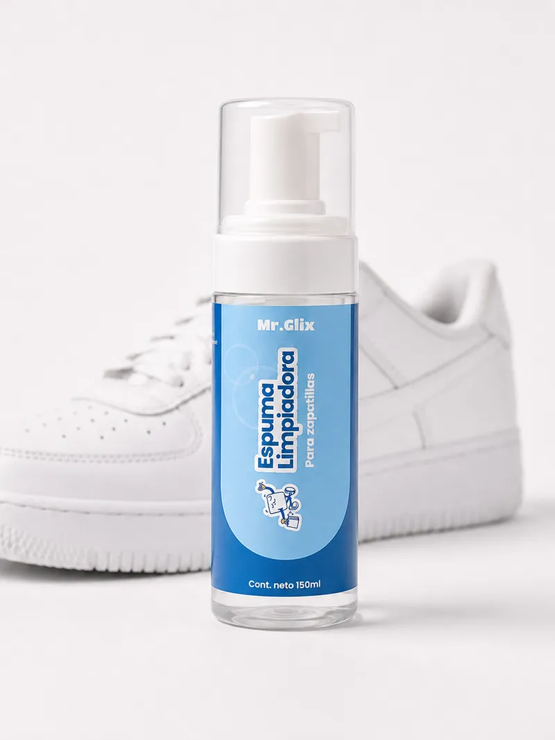 MR.GLIX Espuma Limpiadora con zapatillas blancas