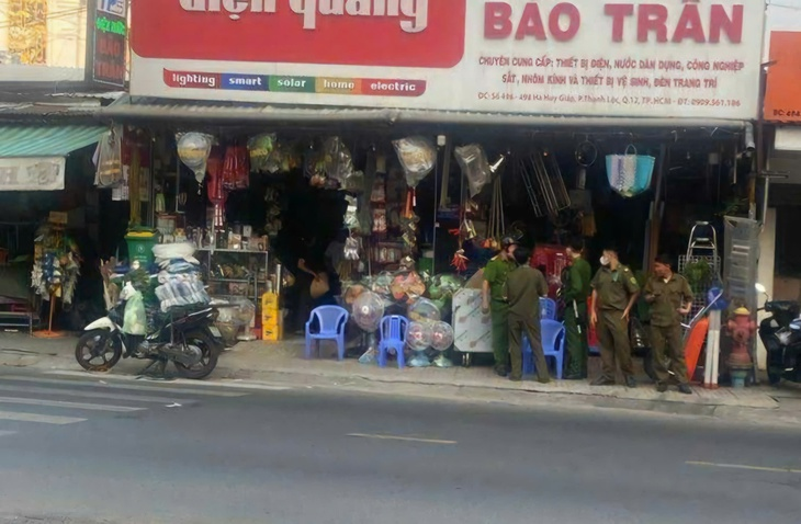 Hiện trường liên quan