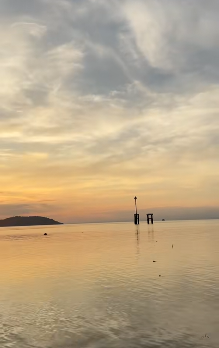 SUNSET BARU