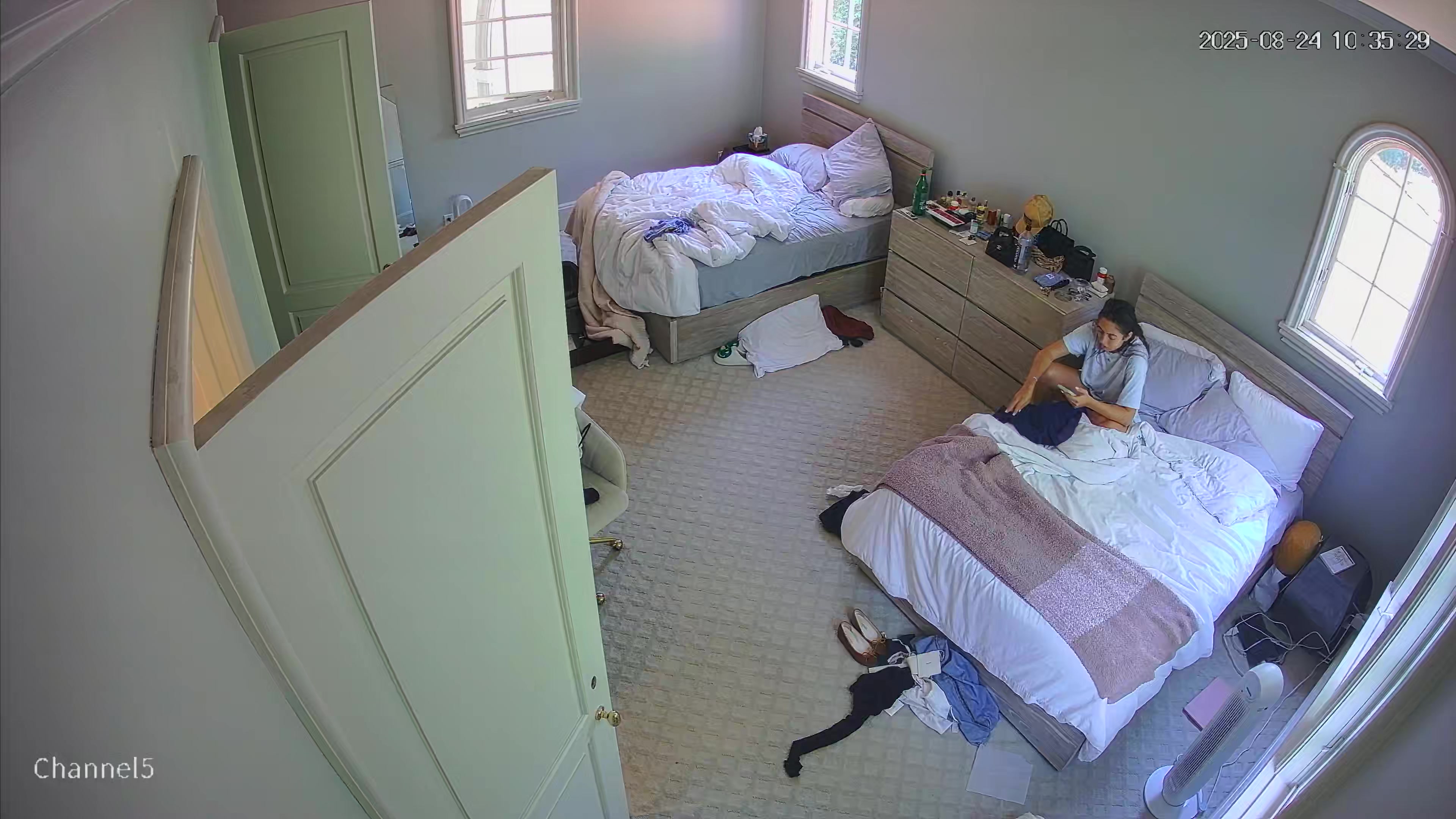 Hidden Voyeur 2 — 1_5132060515094234630 — screenshot 2