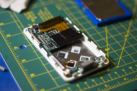 iPod 4th Gen Blacklight Colour Mod