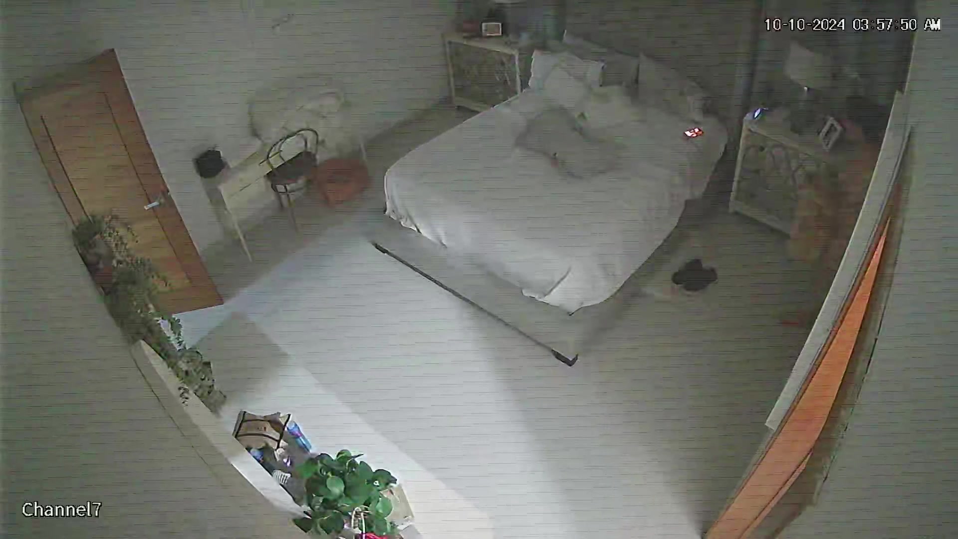 Hidden Voyeur — 1_5120938546957387720 — screenshot 2