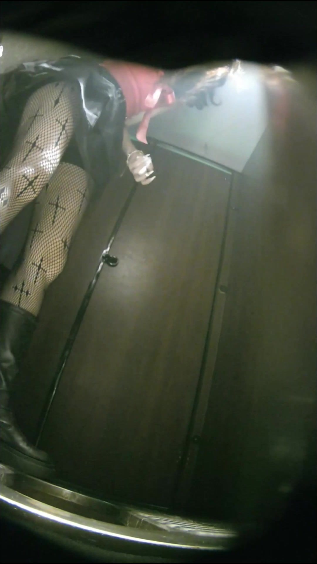Toilet Spy — 0106(17) — screenshot 2