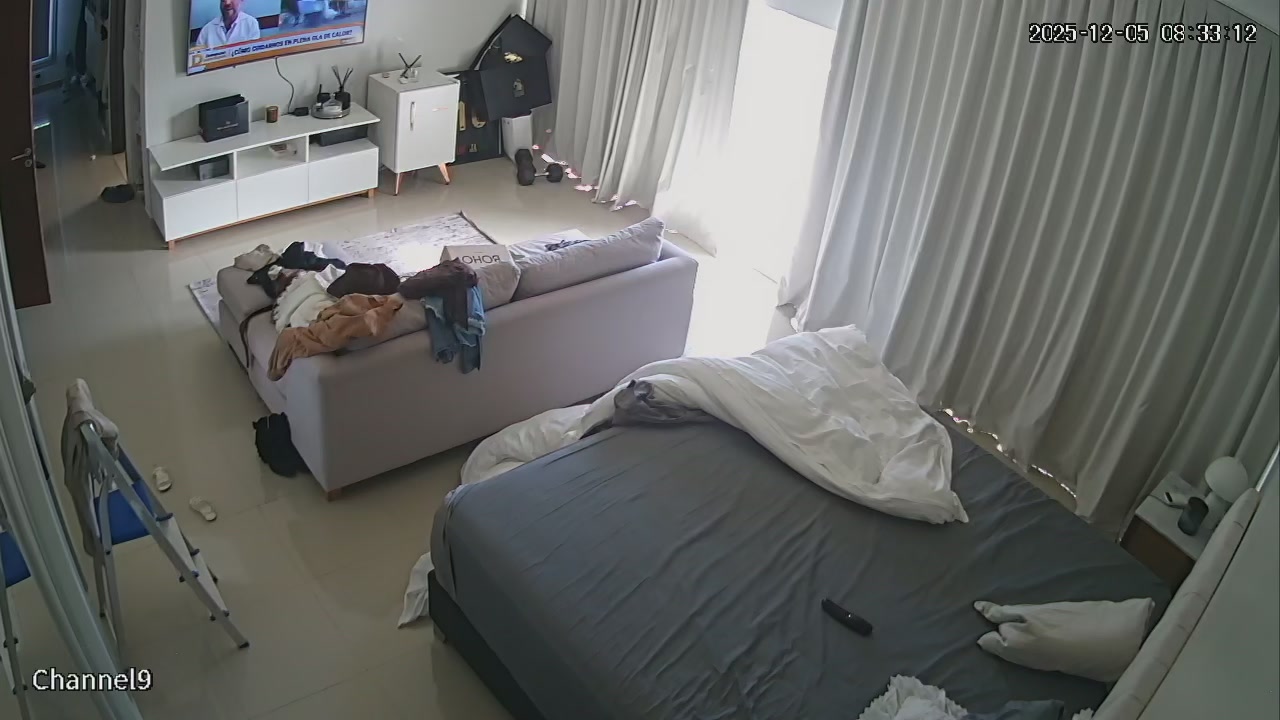 Hidden Voyeur — 1_4929612700406778095 — screenshot 2