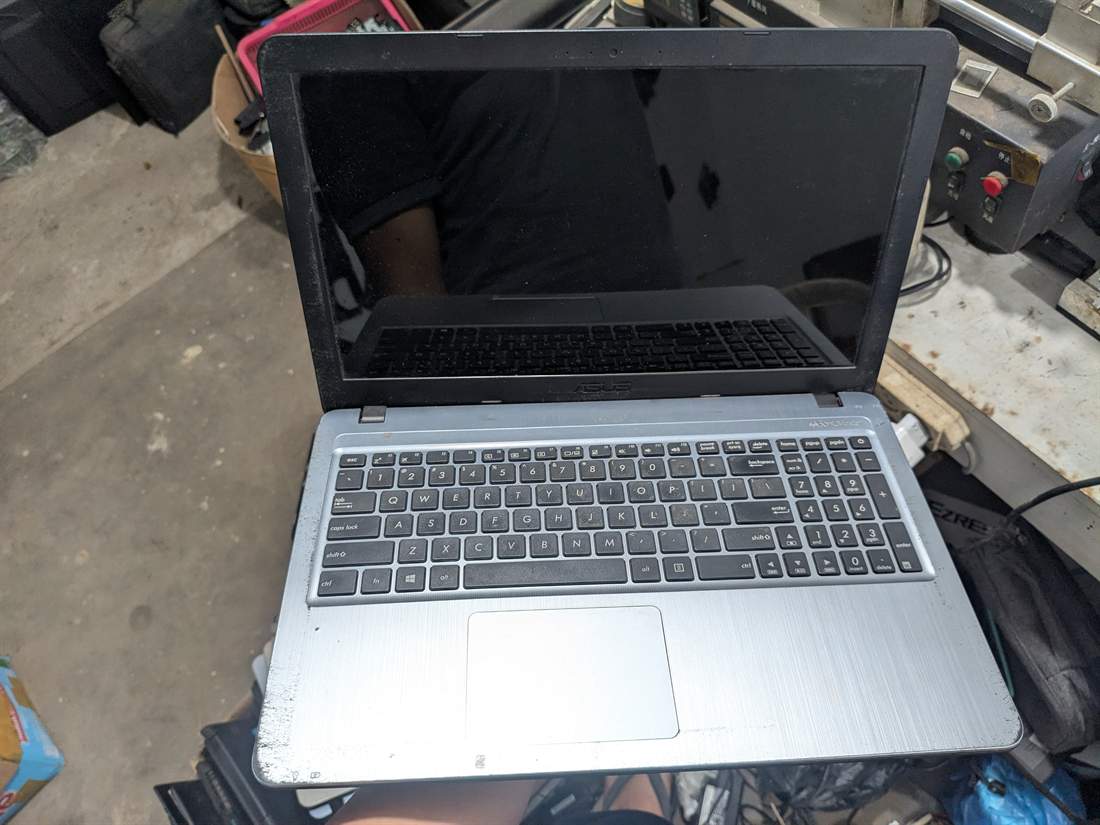 Laptop ASUS X540YA 15.6 Inch AMD
