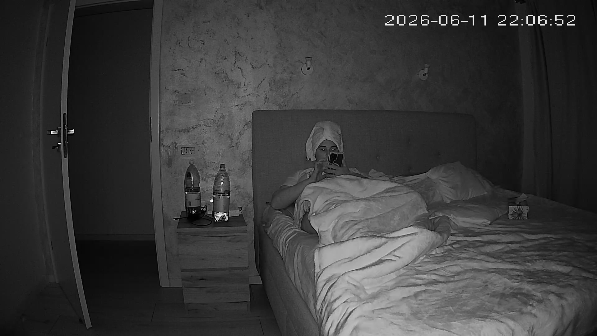 Hidden Voyeur — 1_5170501597674866563 — screenshot 2