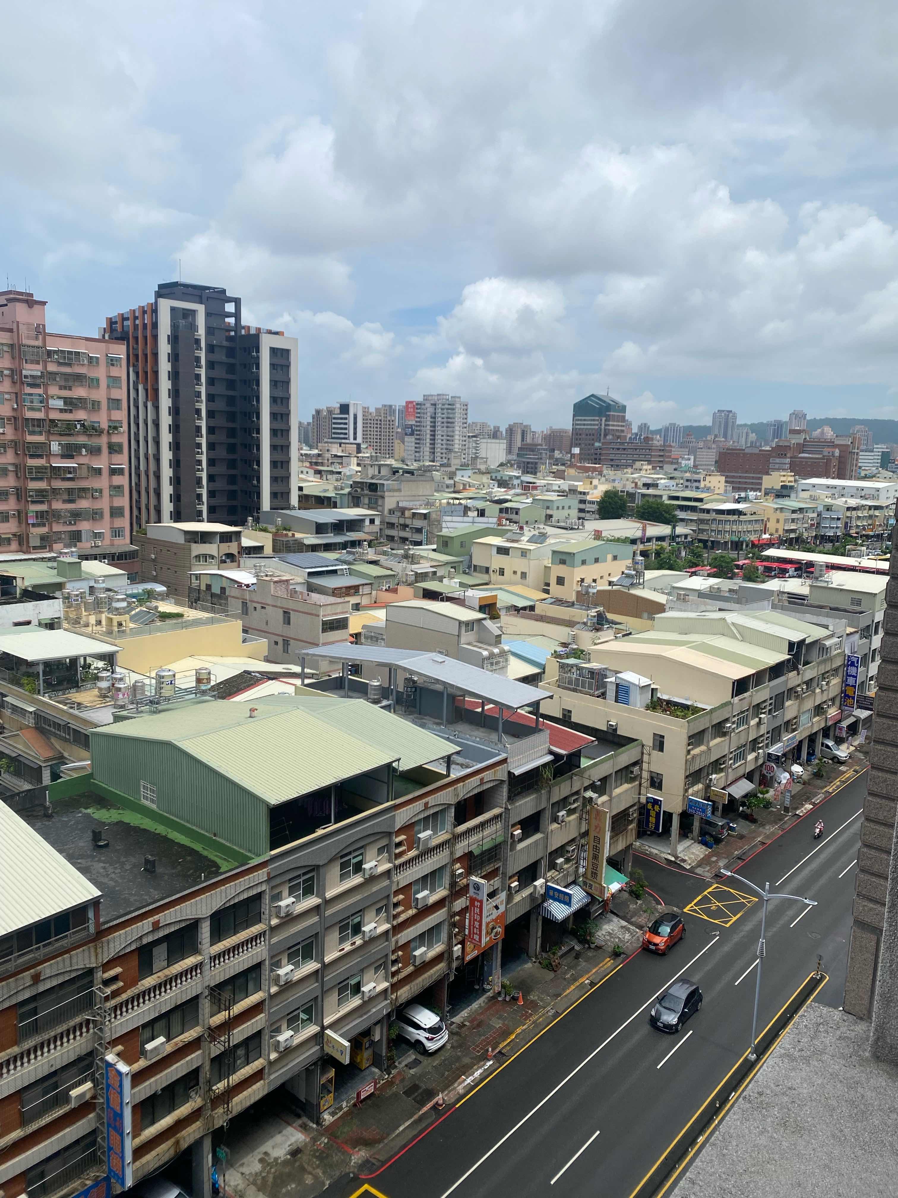 圖 透天頂樓鐵皮施工不用防護裝備嗎?