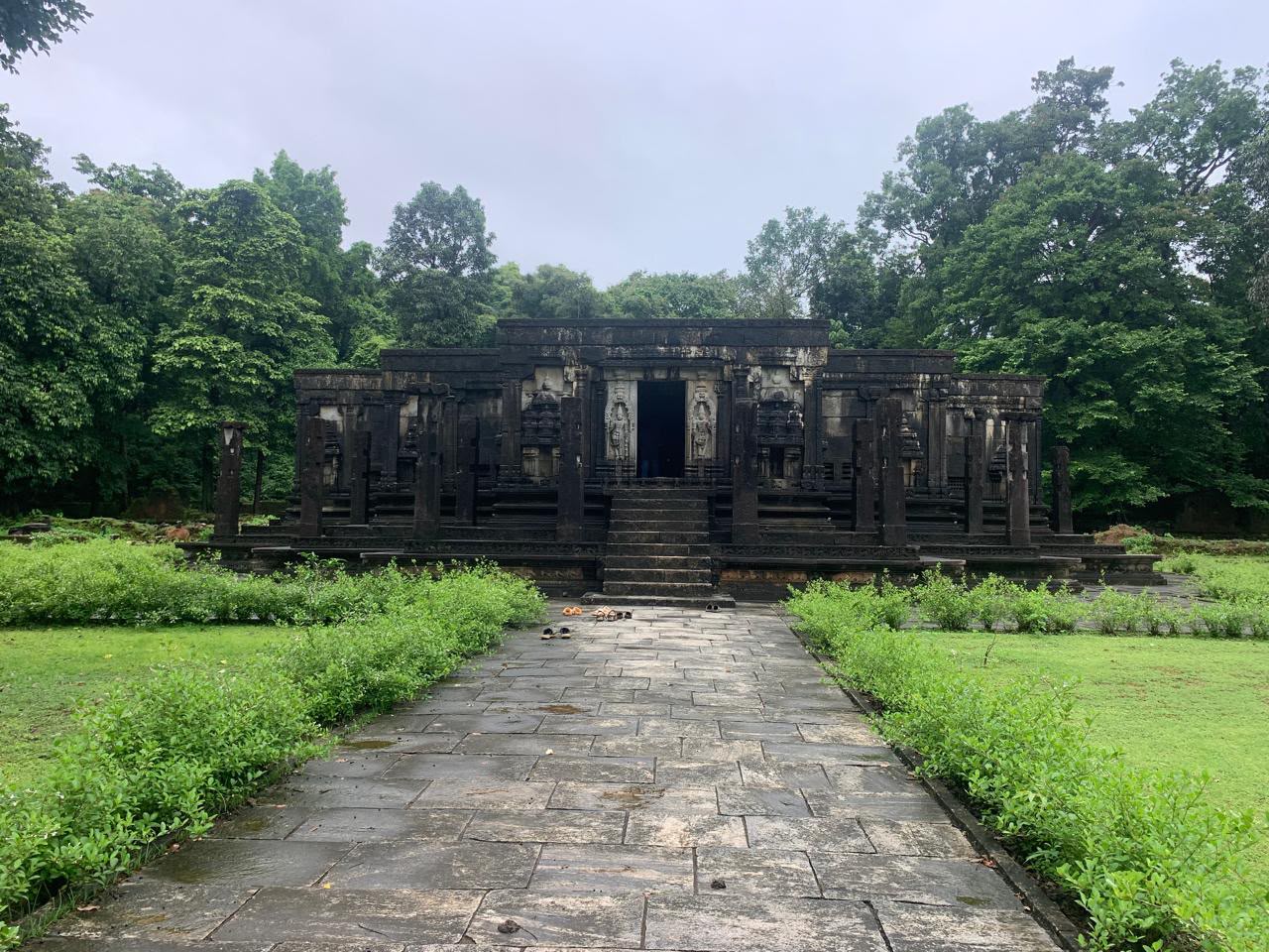Jungle-Enclosed Temple Ruins