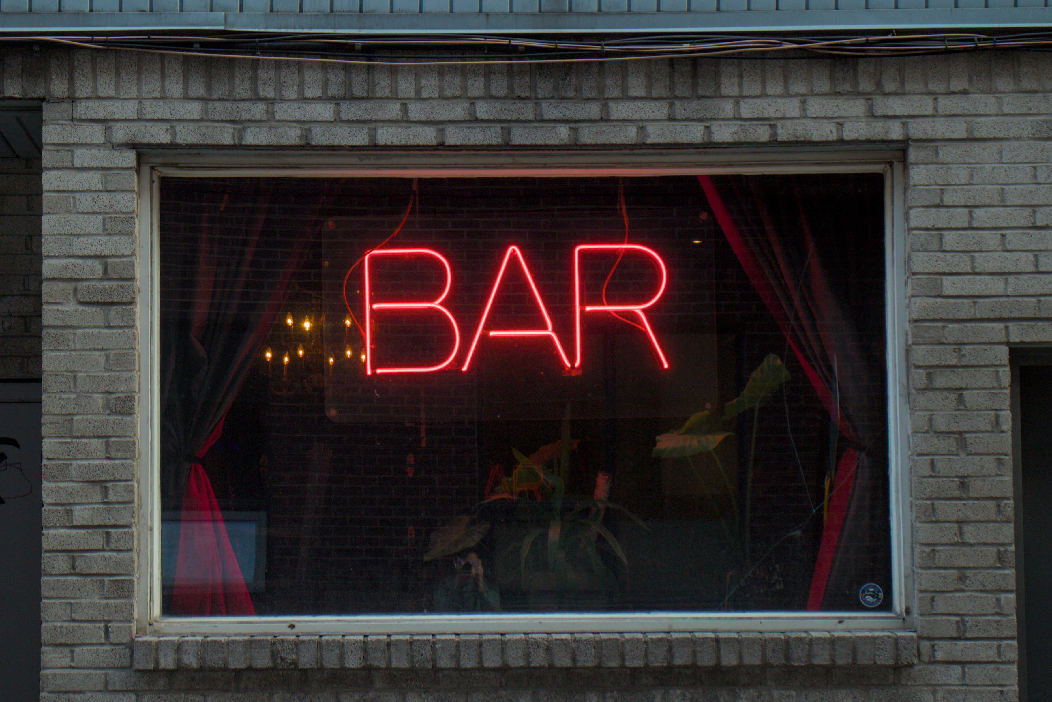 bar