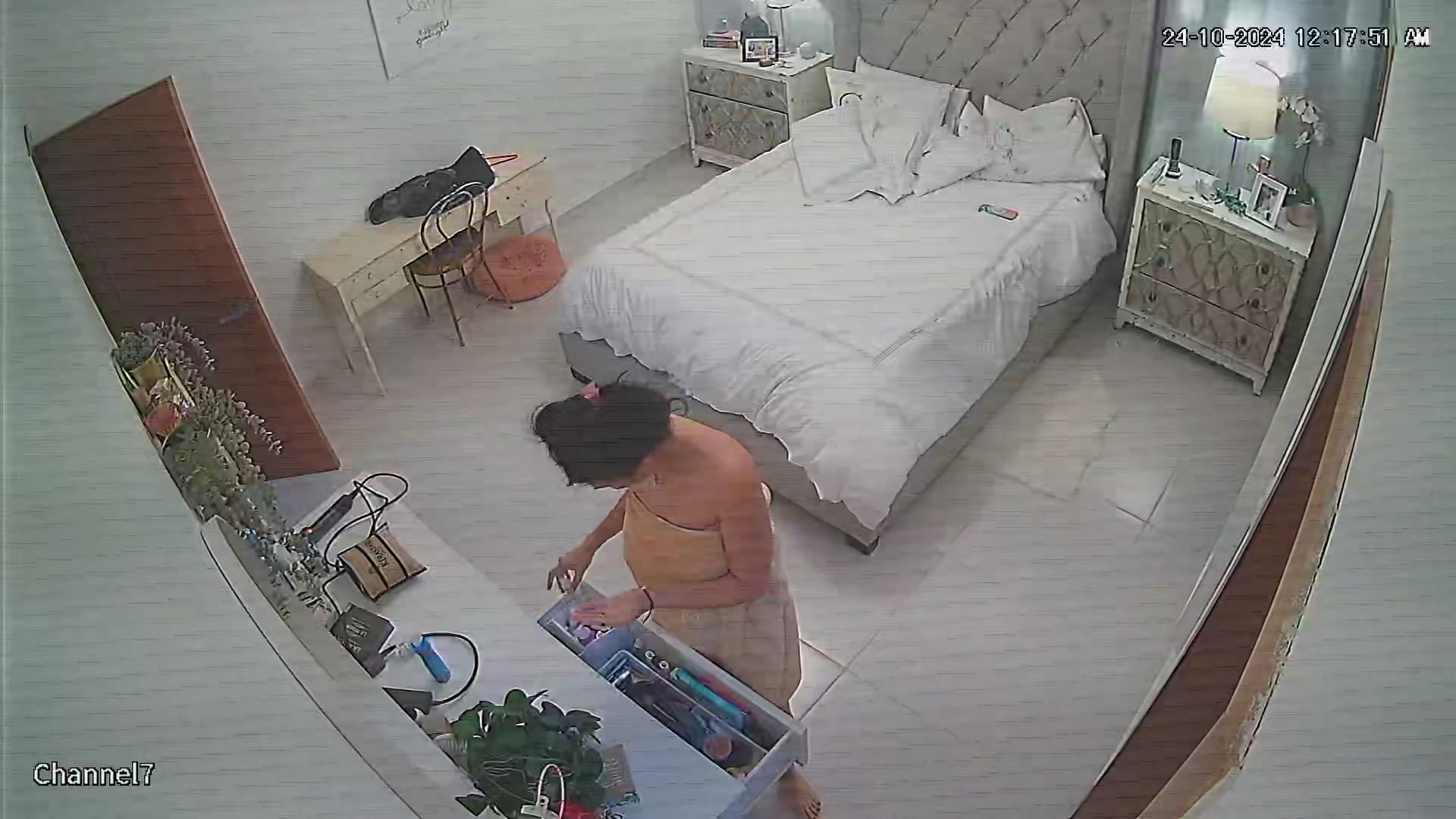 Hidden Voyeur — 1_5120938546957387739 — screenshot 2