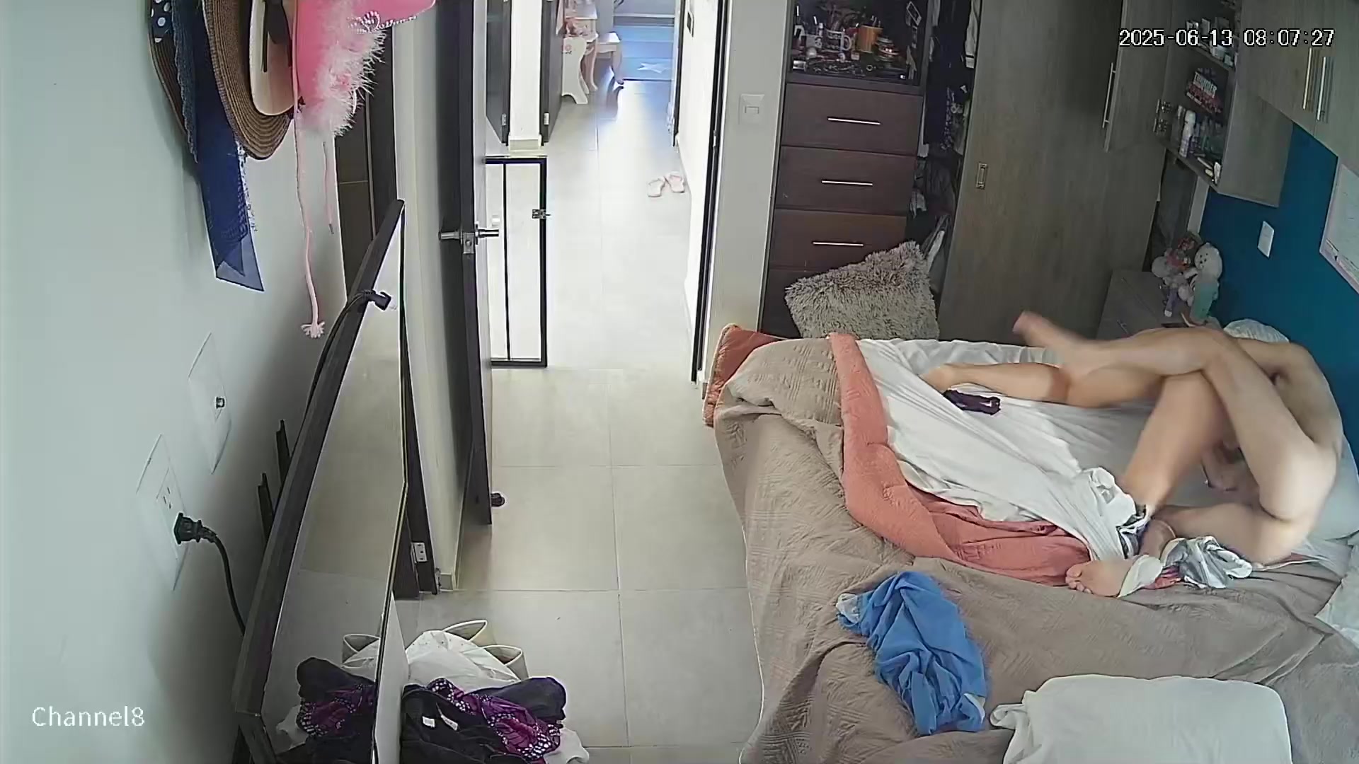Hidden Voyeur 2 — 90 — screenshot 2