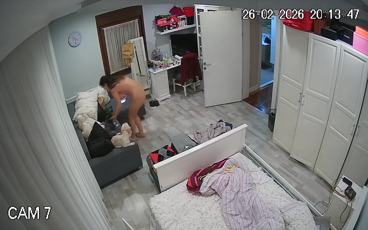 Hidden Voyeur — 1_5116462259027051971 — screenshot 2