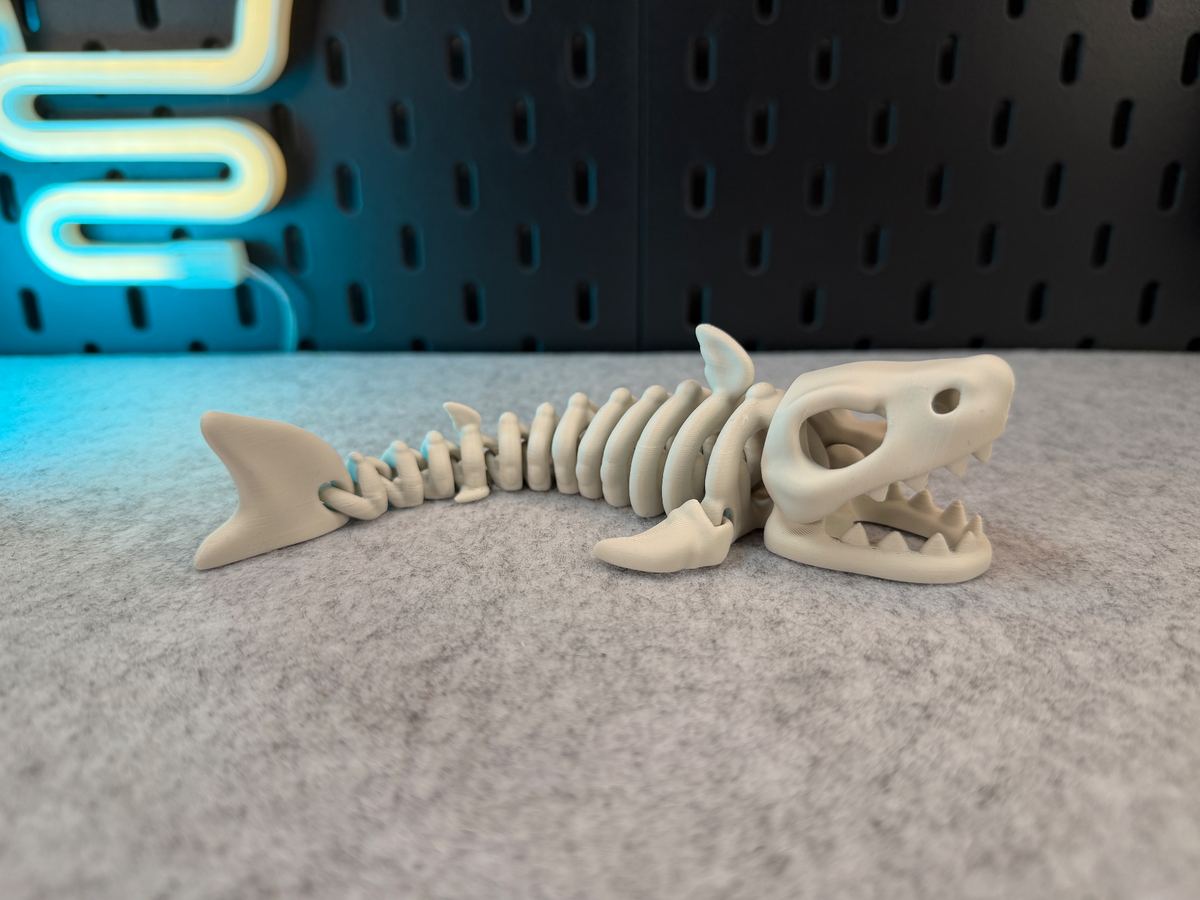 Tiburón esqueleto articulado impreso en 3D