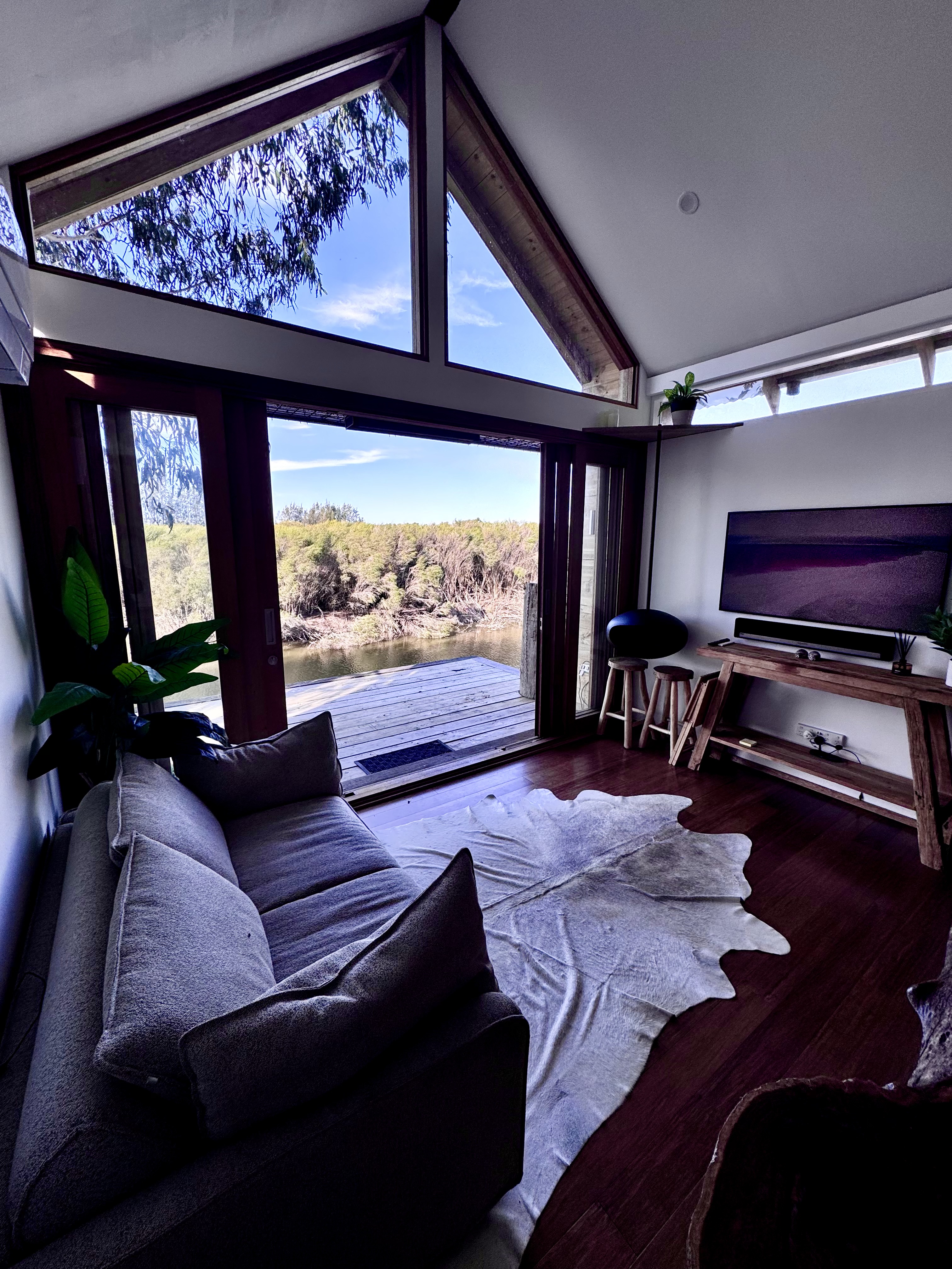 Living And Lake Views