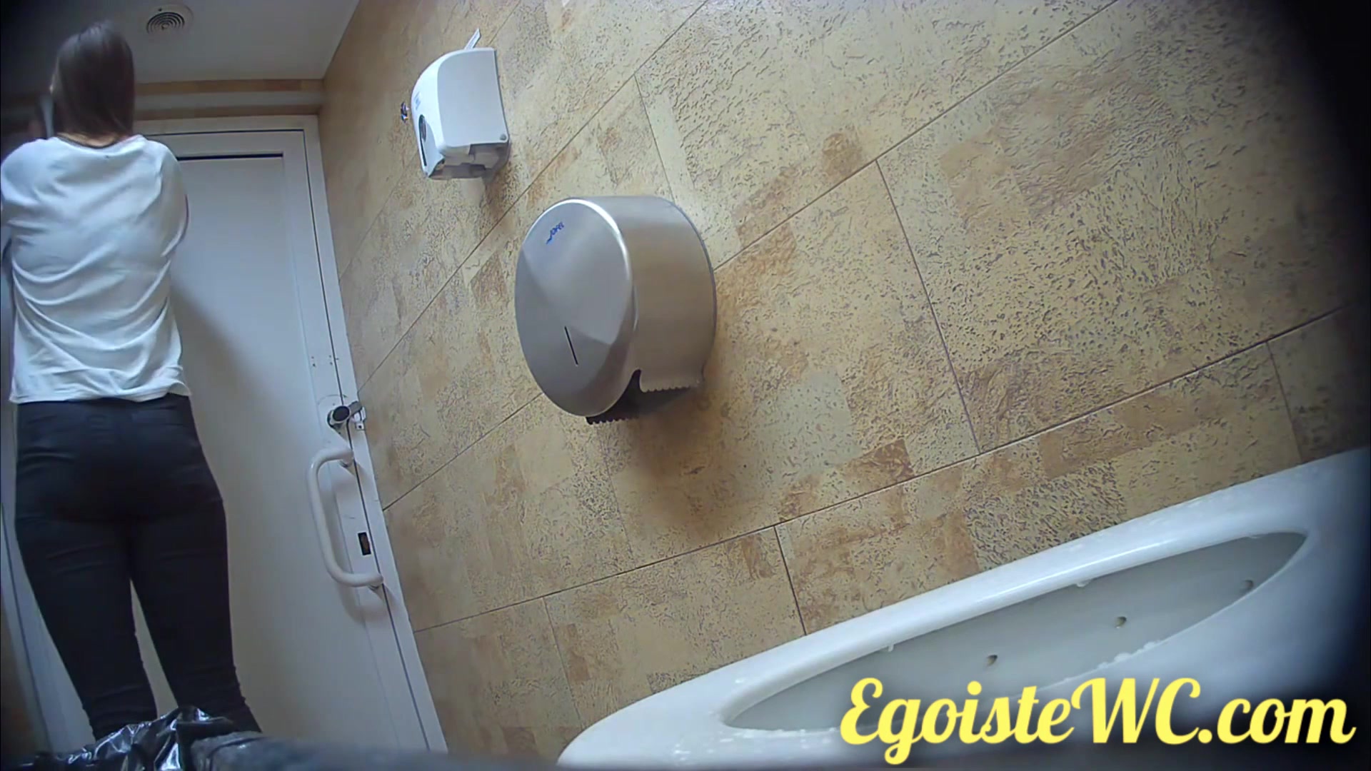 Toilet Spy — 0610(5) — screenshot 2