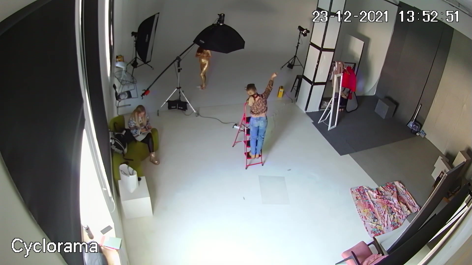 Hidden Voyeur 2 — 4_5773792091553404220 — screenshot 2
