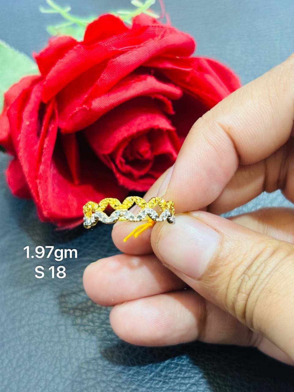 Rantai Pinggang Emas