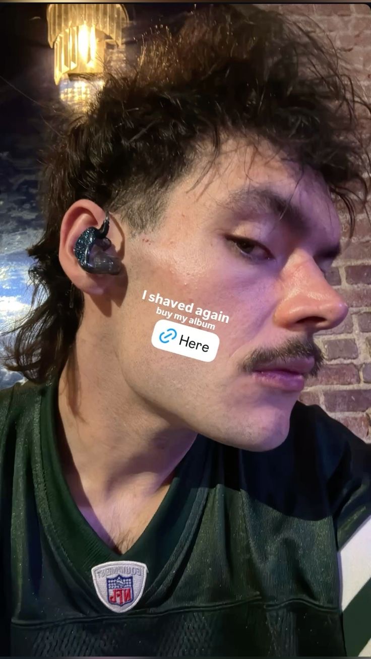 My favourite James Marriott photo.. I love how pink She is in it :3