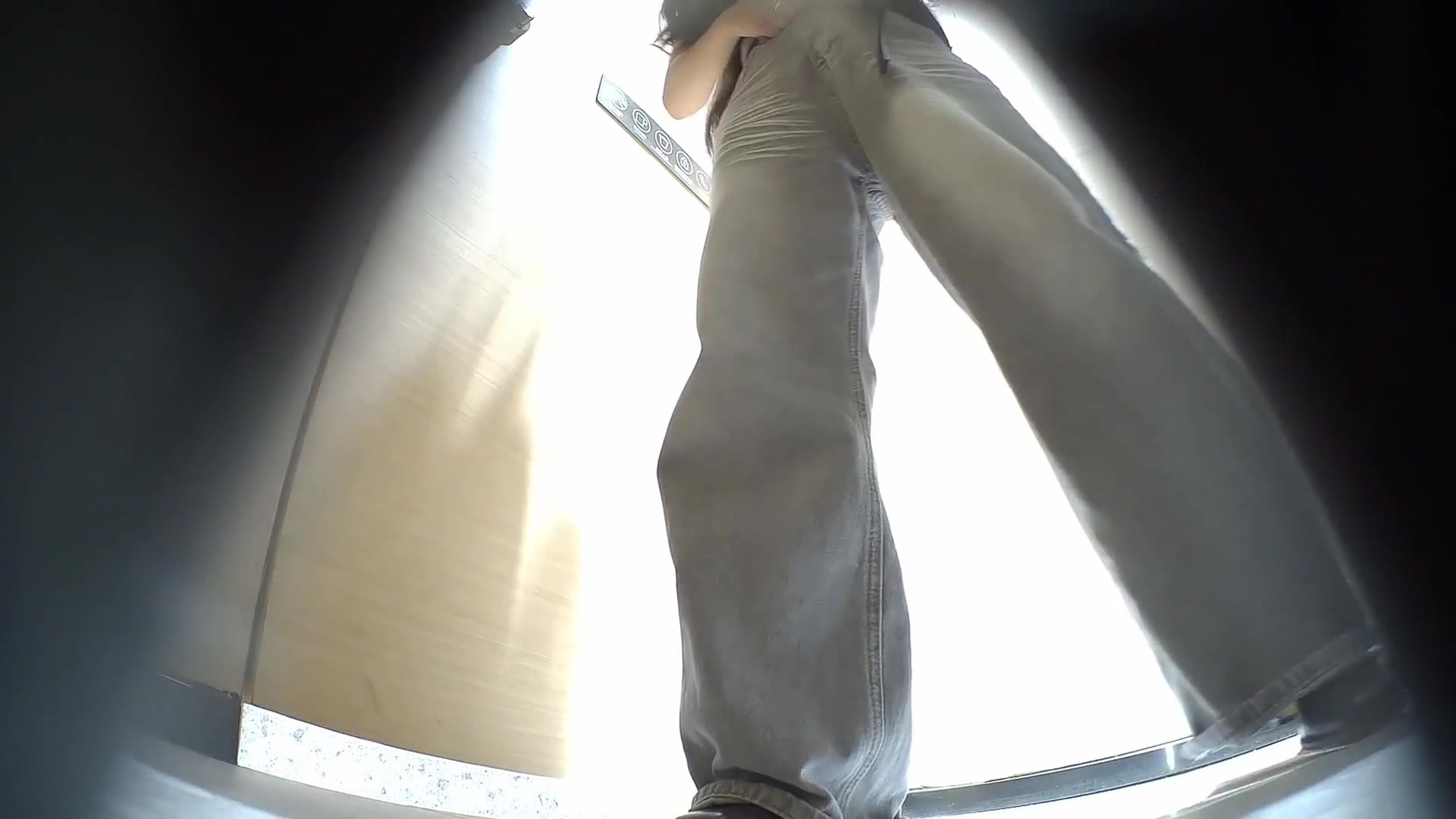 Toilet Spy — 0428(62) — screenshot 2