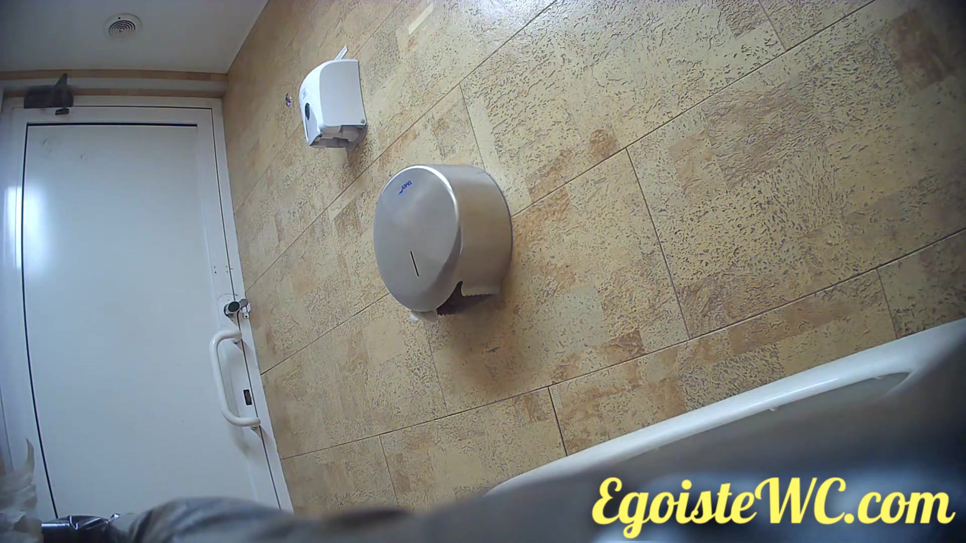 Toilet Spy — 0610(19) — screenshot 2