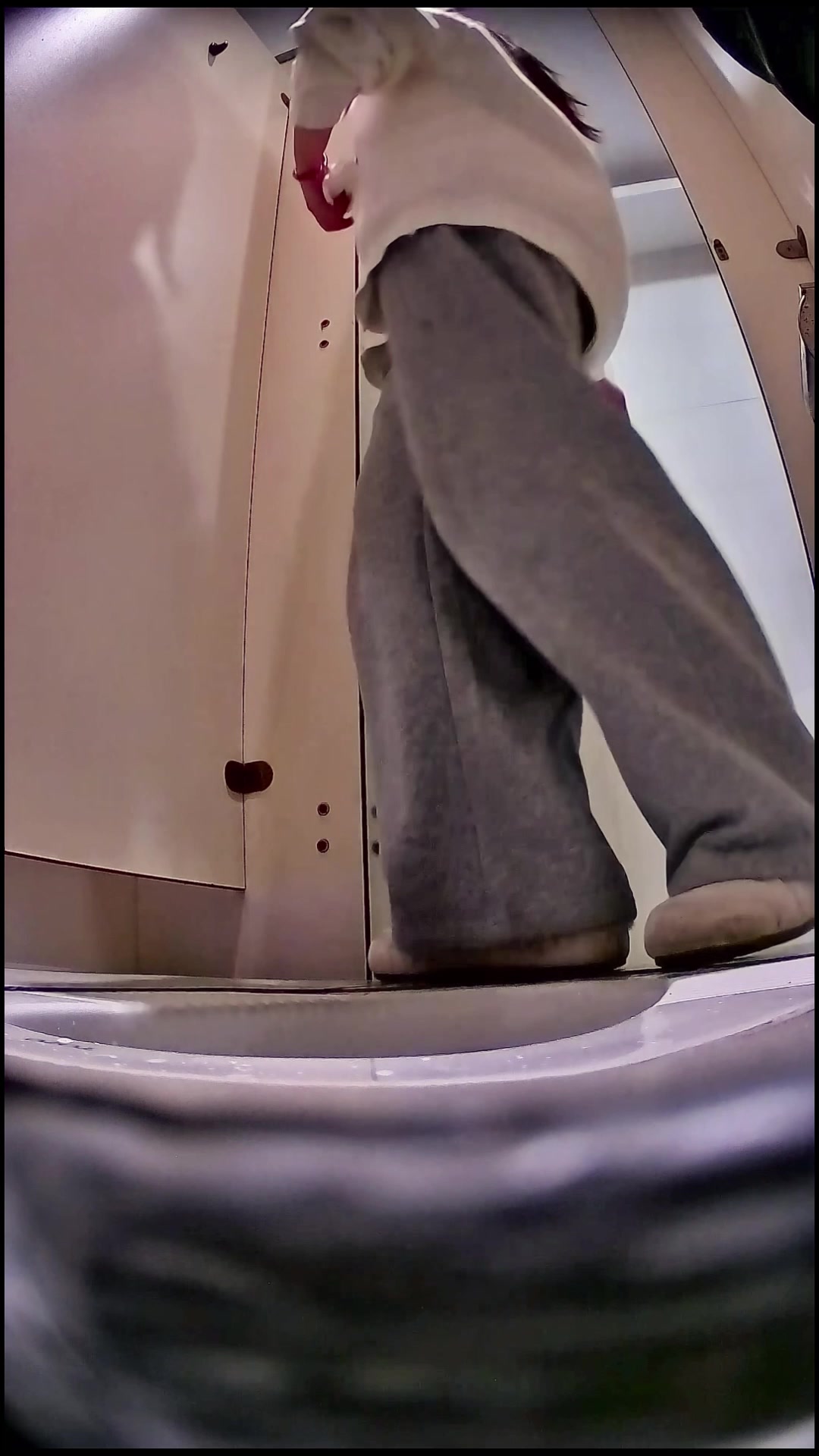 Toilet Spy — 0228(43) — screenshot 2