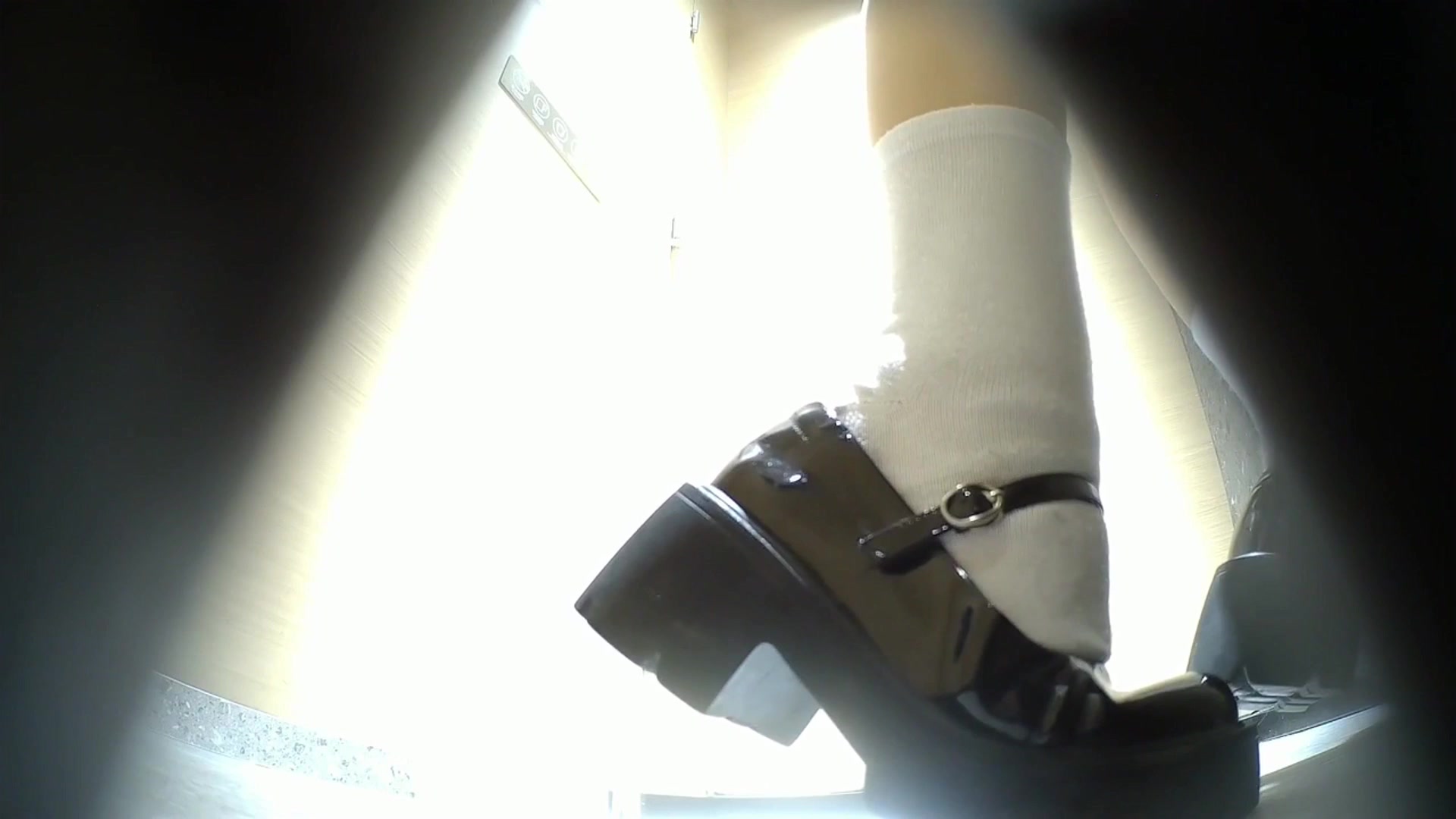 Toilet Spy — 0428(34) — screenshot 2