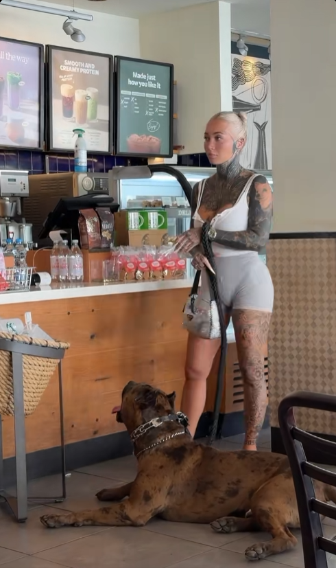 La chica del perro es Xlucy