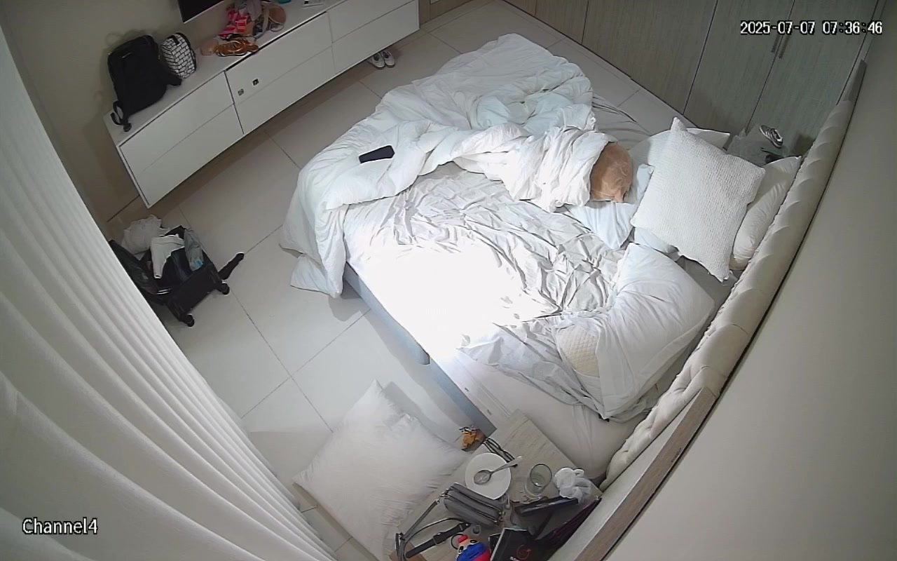 Hidden Voyeur — 1_4904896911669987560 — screenshot 2