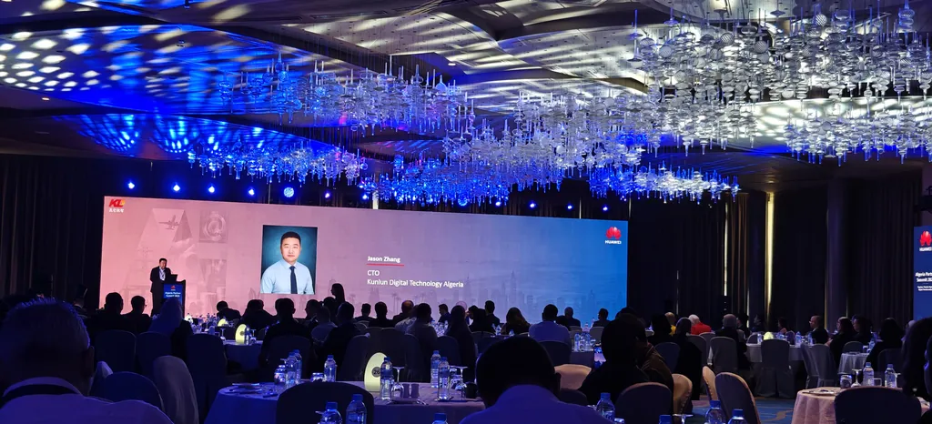 Jason Zhang, CTO Kunlun Digital Technology Algeria, présentation au Huawei Summit 2026