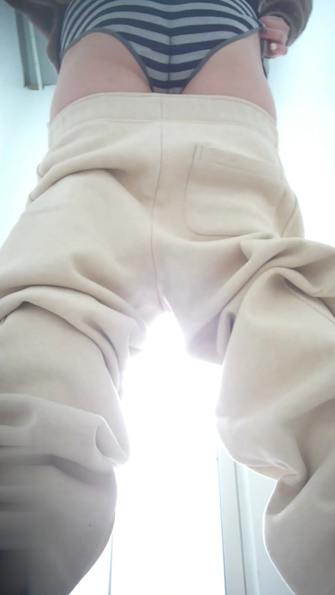 Toilet Spy — 0310(206) — screenshot 2