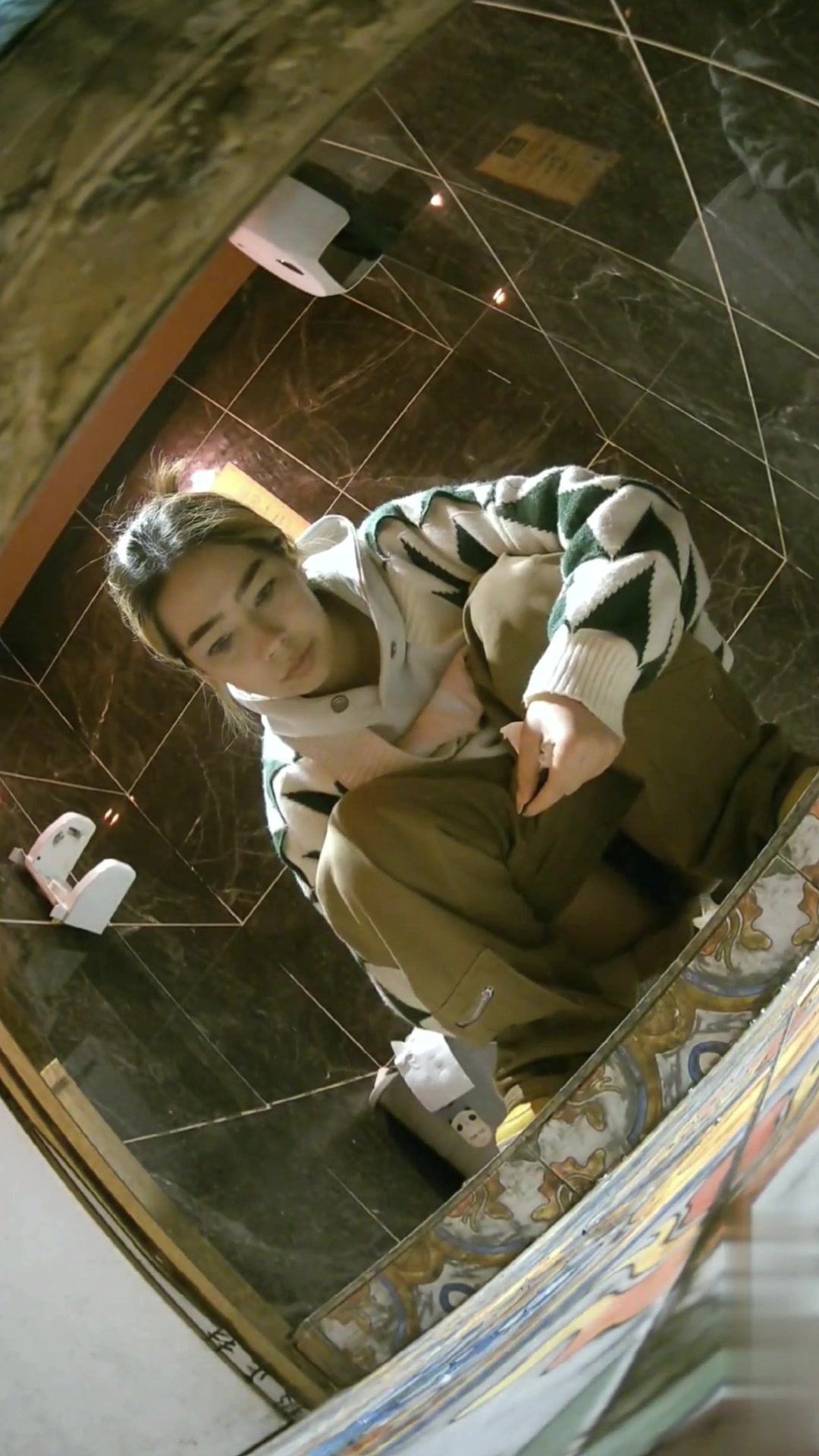 Toilet Spy — 0224(107) — screenshot 2