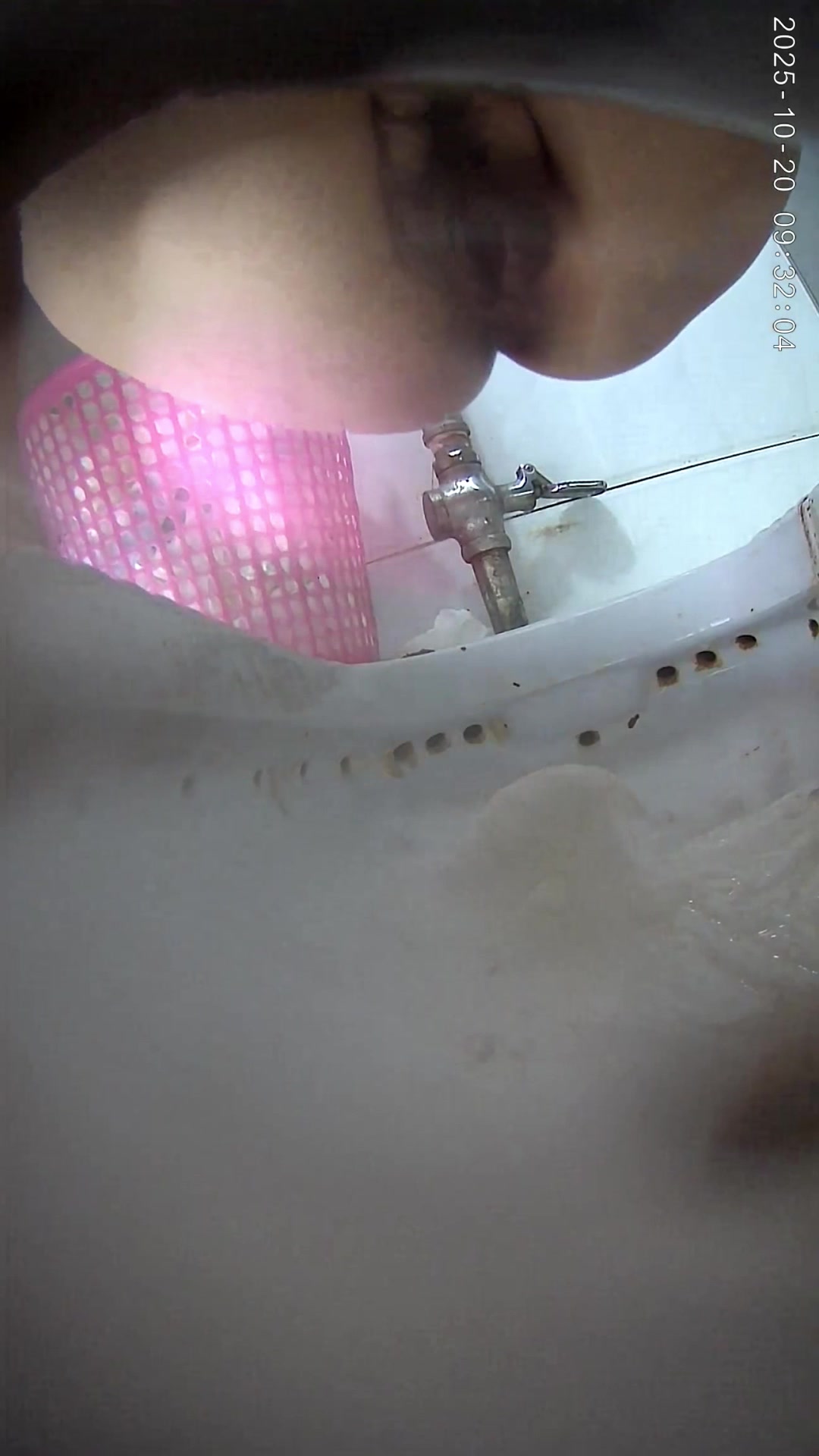 Toilet Spy — 0508(48) — screenshot 2