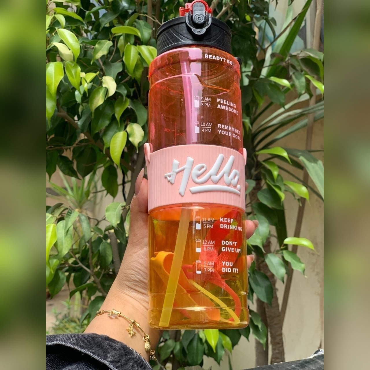 زجاجة مياه Hello سعة 1 لتر بقفل أمان وحزام