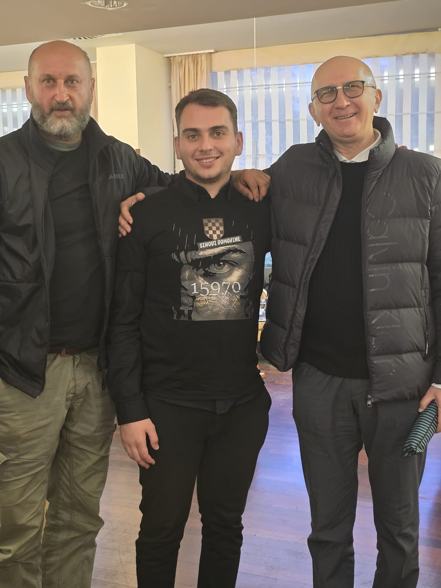 Delegacija Udruge za Bolju Hrvatsku odala počast žrtvama Vukovara - slika 3