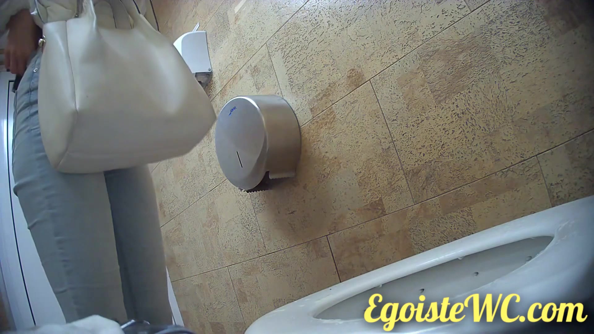 Toilet Spy — 0610(123) — screenshot 2