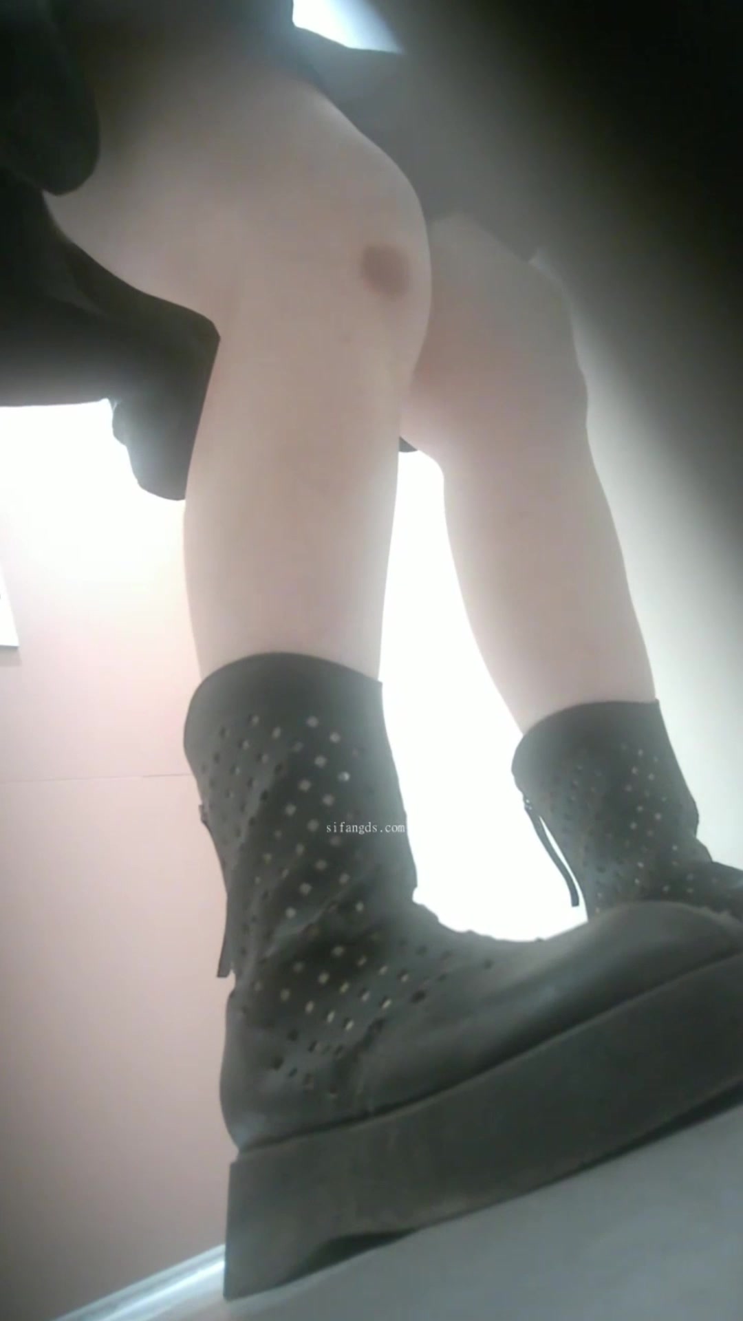 Toilet Spy — 0407 (1)(45) — screenshot 2