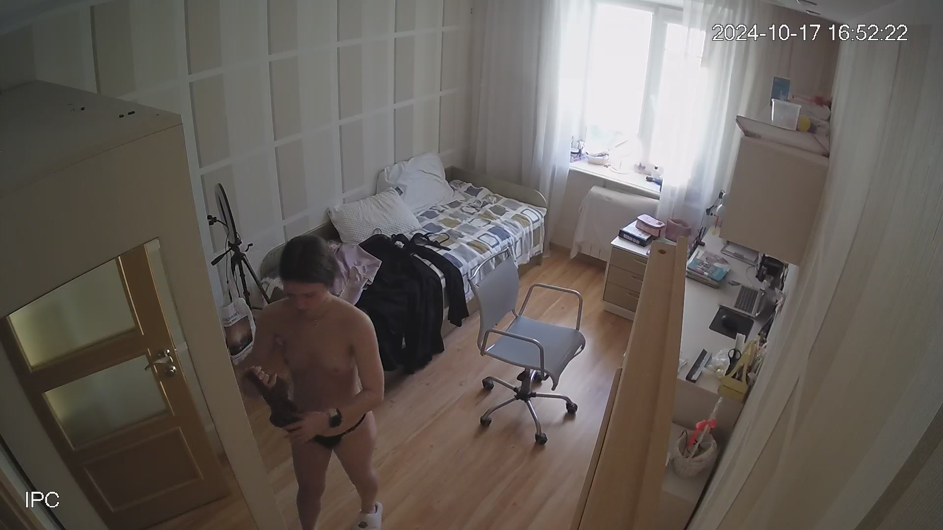 Hidden Voyeur 2 — 1_5021911654972000017 — screenshot 2