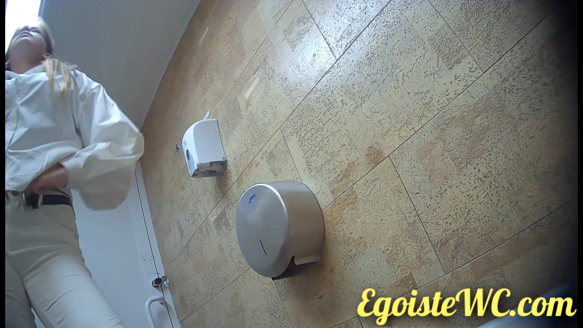 Toilet Spy — 0610(124) — screenshot 2