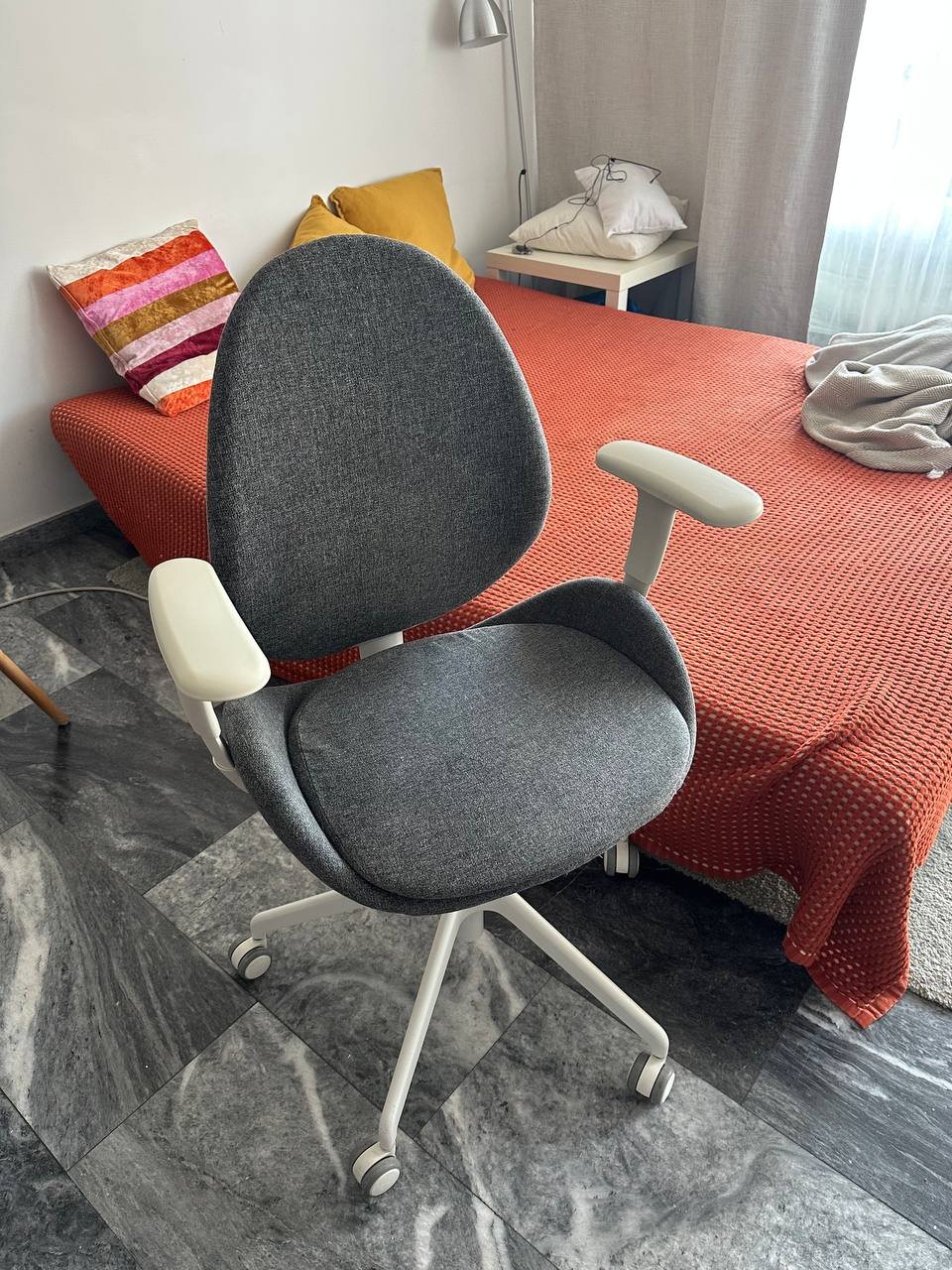 Офисный стул IKEA HATTEFJÄLL
