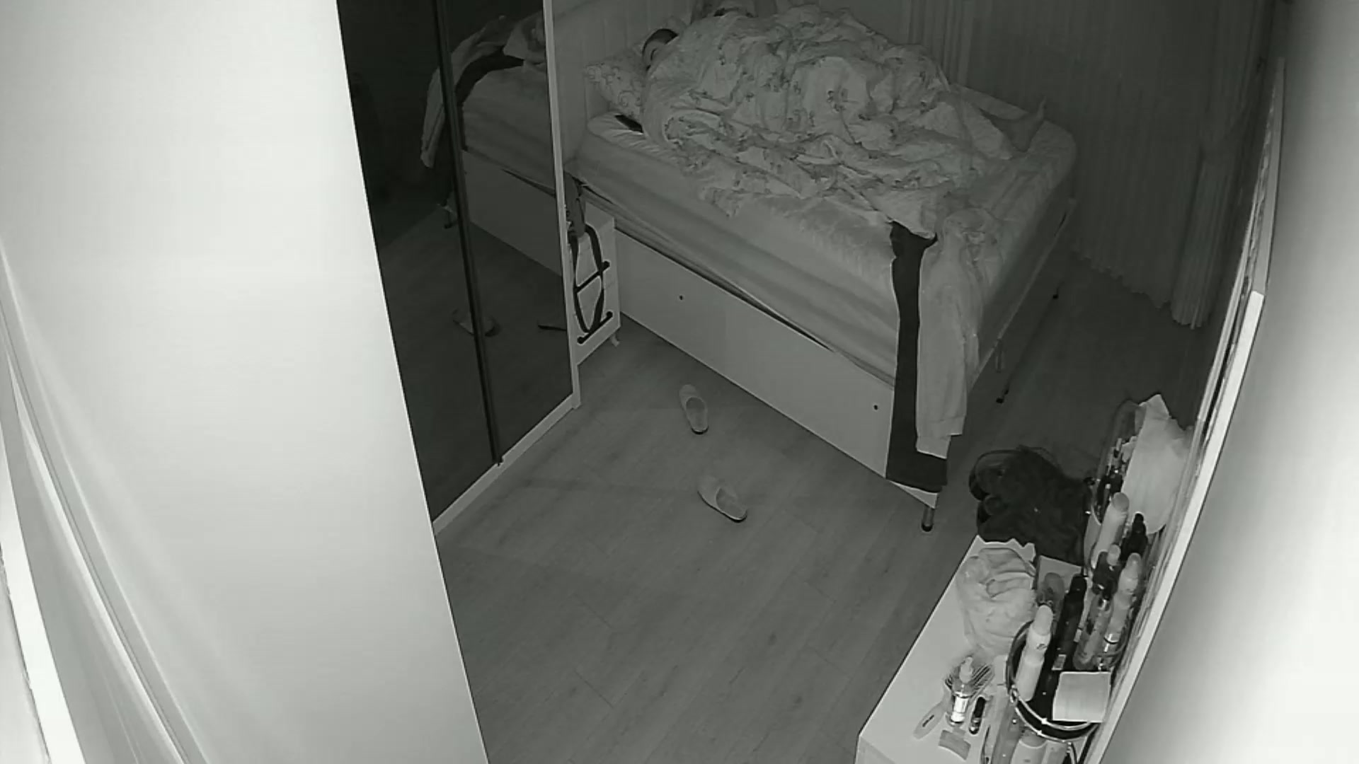 Hidden Voyeur — 1_5048634043839547329 — screenshot 2