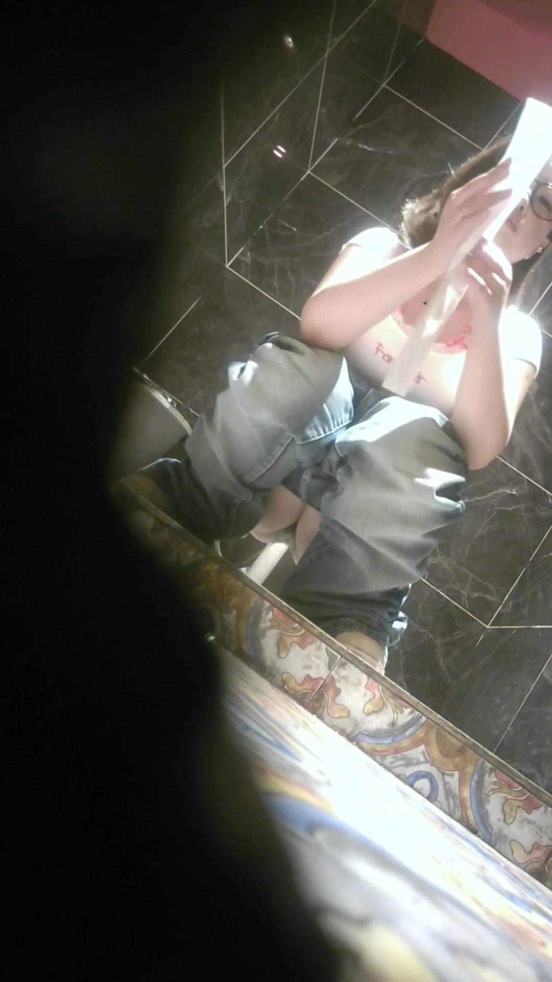 Toilet Spy — 0224(59) — screenshot 2